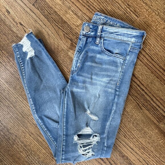 American Eagle Outfitters Denim - American Eagle Outfitters Med Blue Distressed Super Stretch X Jeans Women 6